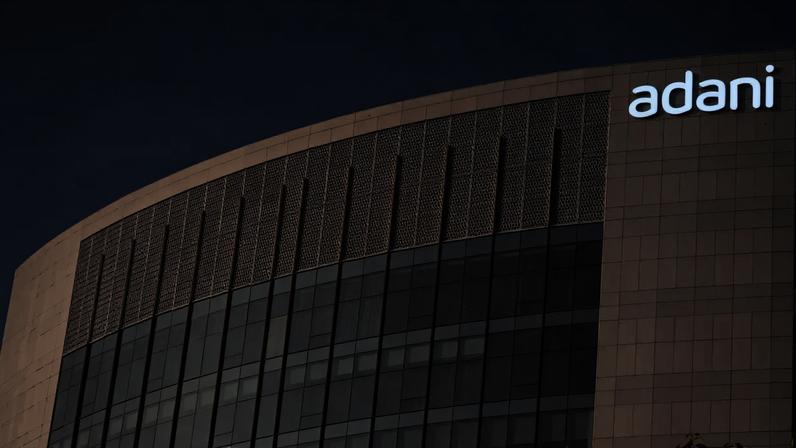 Sede do Adani Group em Ahmedabad, na Índia, em 3 de novembro de 2025