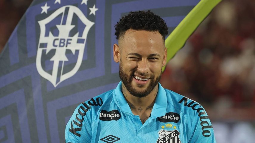 Neymar durante uma das partidas do Brasileirão pelo Santos