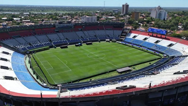 Estádio Defensores del Chaco, em Assunção, vai ser o palco da partida entre Olimpia e Vasco nesta quarta, 20 (Christian Alvarenga/Getty Images)