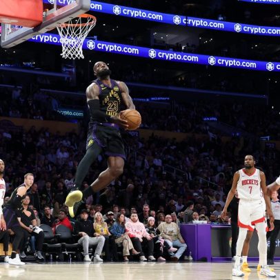 Para vencer o tempo, LeBron James pode considerar aposentadoria