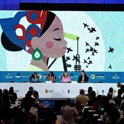 França apresenta roteiro para acabar com combustíveis fósseis