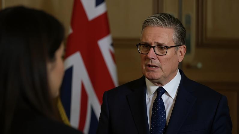 O primeiro-ministro do Reino Unido, Keir Starmer, do Partido Trabalhista. 30/04/2026 - (Jack Taylor/WPA Pool/Getty Images)