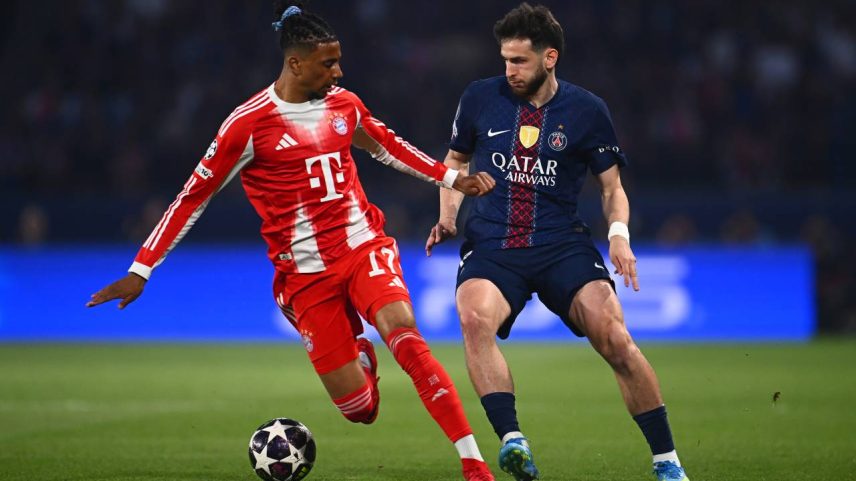 Olise e Kvaratskhelia no jogo de ida entre Paris Saint-Germain e Bayern de Munique no Parque dos Príncipes, em Paris — placar final: 5 a 4 para os donos da casa