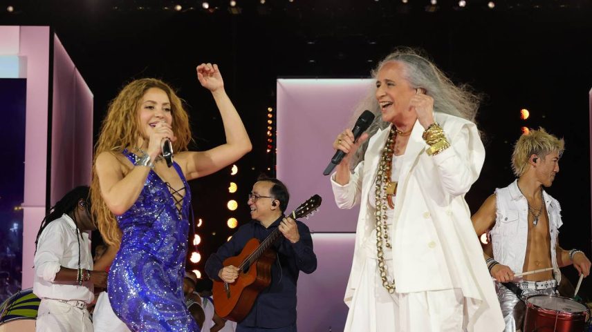 Shakira e Maria Bethânia em show na Praia de Copacabana