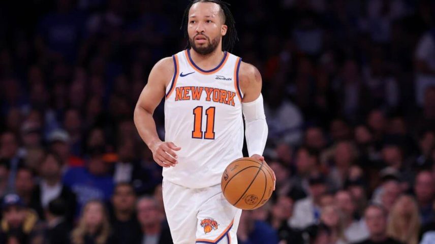 Jalen Brunson scored 22 points with six assists and four rebounds in the Knicks' sweep of the 76ers.