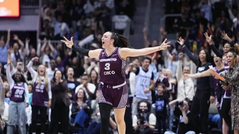 Tempo guard Marina Mabrey scored 27 points in the expansion team's first game on Friday night.