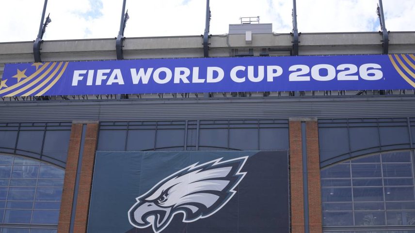 FUTEBOL X FUTEBOL - Estádios de futebol americano, como do Philadelphia Eagles (na foto), sediarão jogos da Copa do Mundo de futebol (Mitchell Leff/Getty Images)
