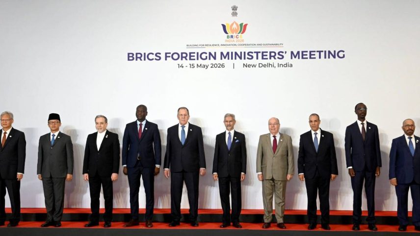 Os ministros das Relações Exteriores de países-membros do Brics reunidos em Nova Délhi, na Índia. 14/05/2026