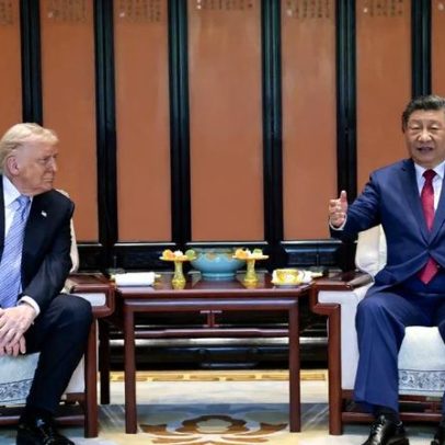 Trump diz relação muito forte com Xi Jinping em reunião