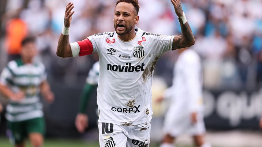 Lesão na panturrilha pode impedir que o atleta jogue os primeiros amistosos da Copa (Alex Silva/Sports Press Photo/Getty Images)