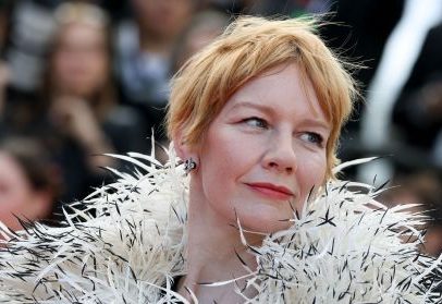 Sandra Hüller recebe ovação de pé de 6 minutos em Cannes