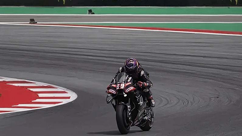 Jorge Martin, da Aprilia Racing, faz a curva durante o MotoGP da Catalunha