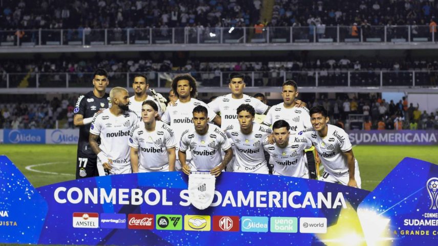 Equipe titular do Santos contra o San Lorenzo (Ricardo Moreira/Getty Images)