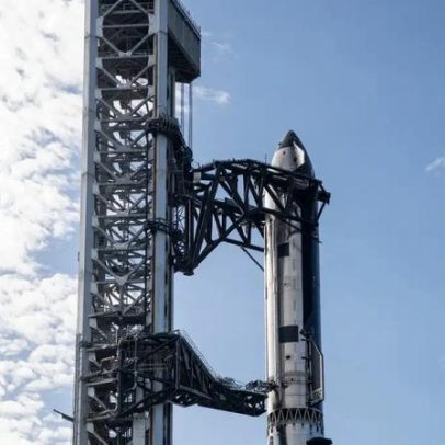 SpaceX adia o lançamento de seu maior foguete por motivos técnicos
