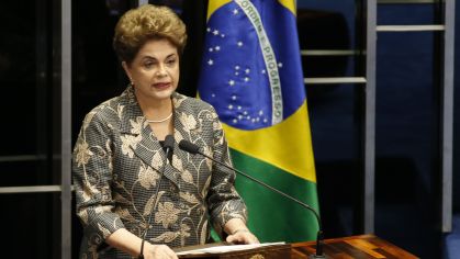 A ex-presidente Dilma Rousseff durante sabatina no Senado Federal, quando seu impeachment era julgado