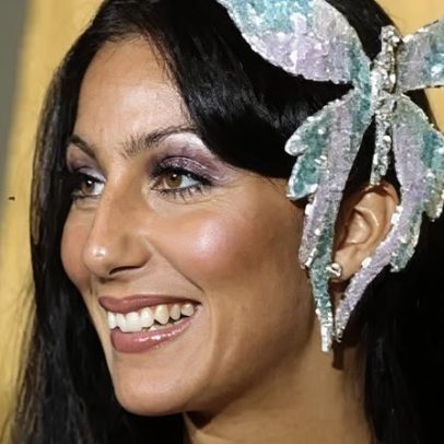 Cher completa 80 anos e relembra trajetória na cultura pop