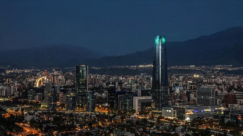 Santiago: a cidade é uma das mais visitadas no Chile, que recebeu 800 000 brasileiros no ano passado
