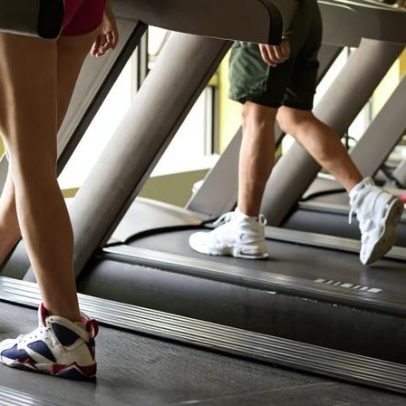 Caminhada de 30 minutos: o que a fisiologia revela sobre o exercício