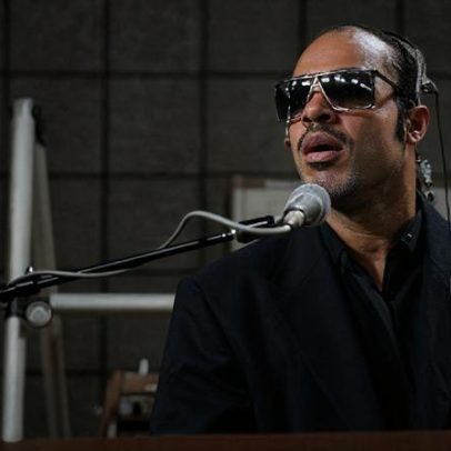 Stevie Wonder completa 76 anos e destaca trajetória do músico