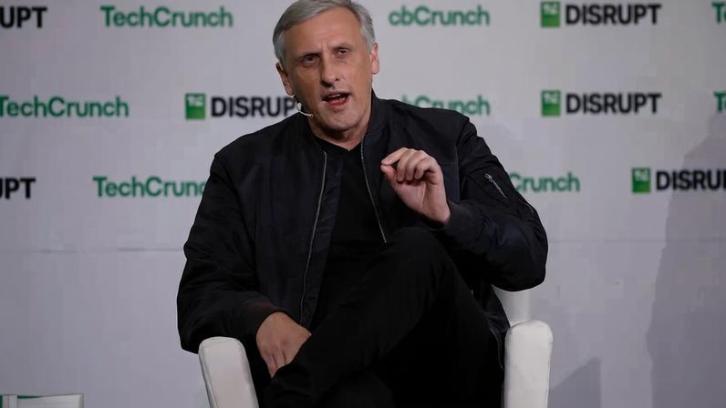 CEO da Box critica 'psicose da IA' após demissões em tecnologia
