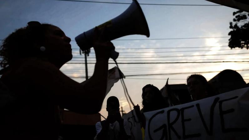 Pauta inicial sobre permanência estudantil passou a incluir críticas ao governo paulista pela política de privatização e atuação ostensiva da PM. (Foto: EFE/ Isaac Fontana)