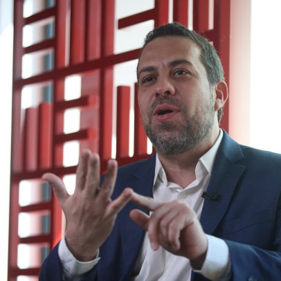 Governo avalia incluir entregadores por app em programa de crédito