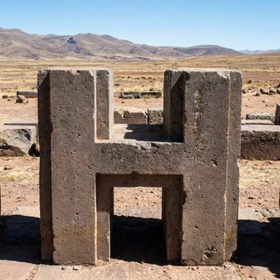 Pedras de 1500 anos na América do Sul com cortes precisos desafiam engenharia