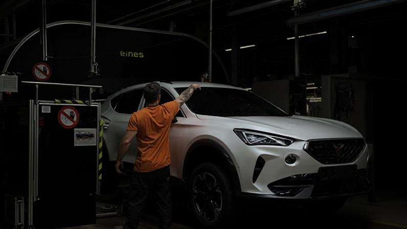 Indústria automotiva espanhola se recupera em abril, máscara início fraco do ano