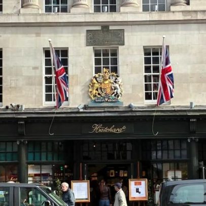 Livraria de Londres que vende livros para a família real há mais de 200 anos