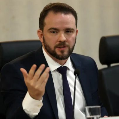 Governo não indeniza empresários; debate transições, diz Durigan