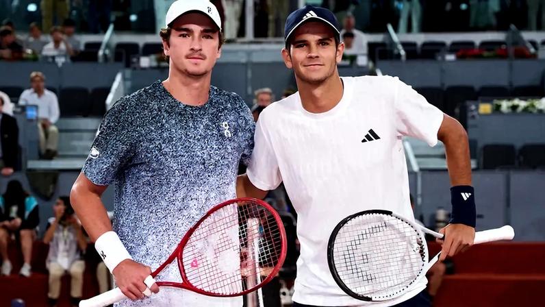 João Fonseca e Rafael Jodar antes do jogo no Masters 1000 de Madri (Foto: Divulgação)