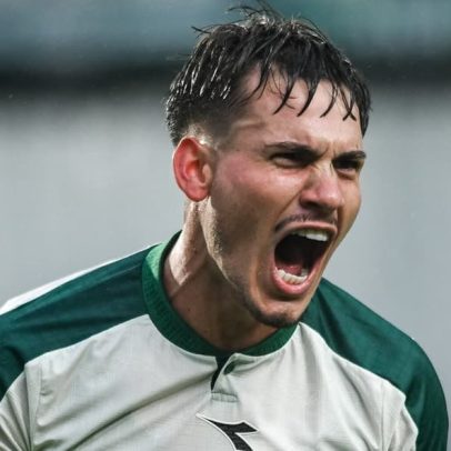 Lavega abre o placar em confronto entre Coritiba e Internacional