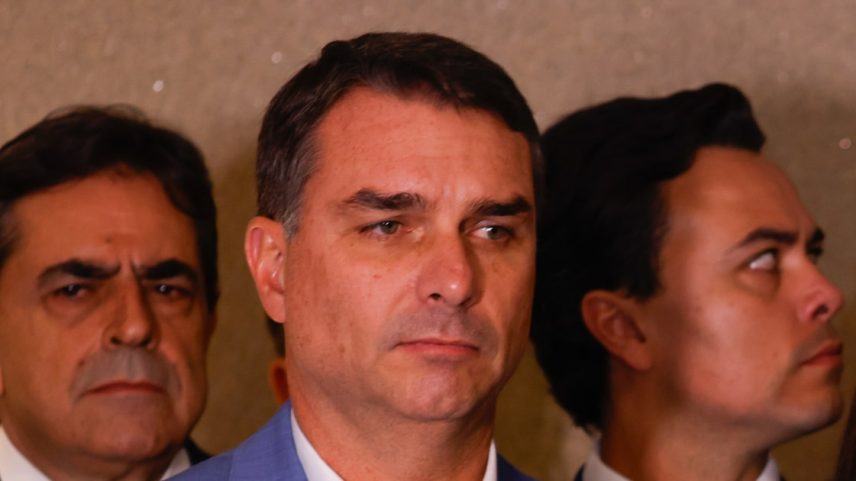 Flávio tenta acelerar andamento da PEC que reduz maioridade penal para 16 anos