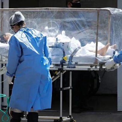 Covid-19: entre a epidemiologia e a política do espetáculo