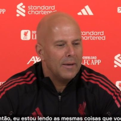 Slot comenta rumores de transferência de Alisson