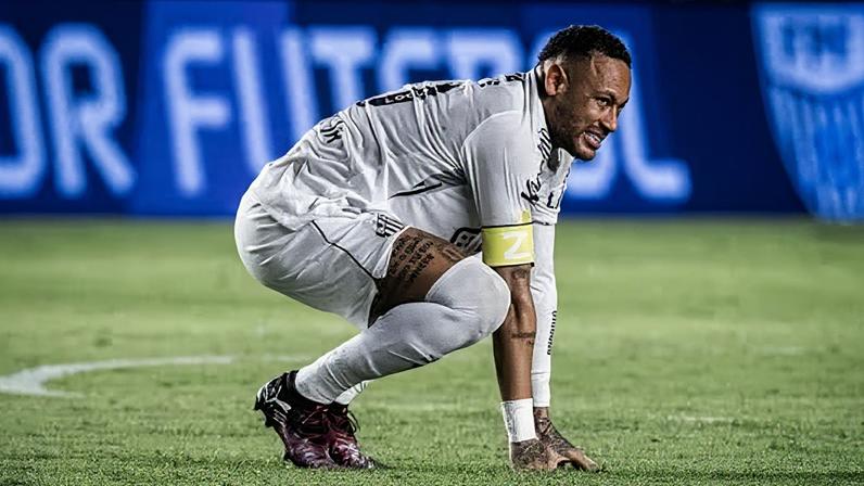 Neymar fora das partidas do Santos. Tratamento e prevenção para que dispute a Copa