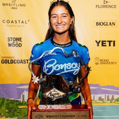 Luana Silva vence Tríplice Coroa e lidera ranking mundial de surfe