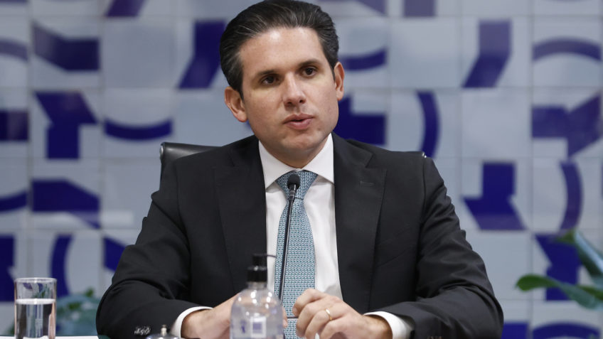 Motta disse que “trabalhará mais” pela redução da carga tributária sobre a produção