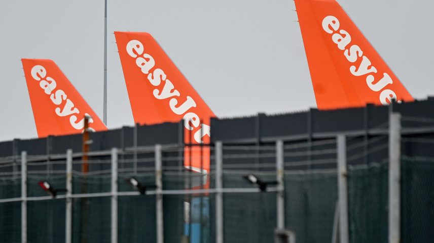 Passageiros receberam acomodação e refeições antes de retomar a viagem para Londres