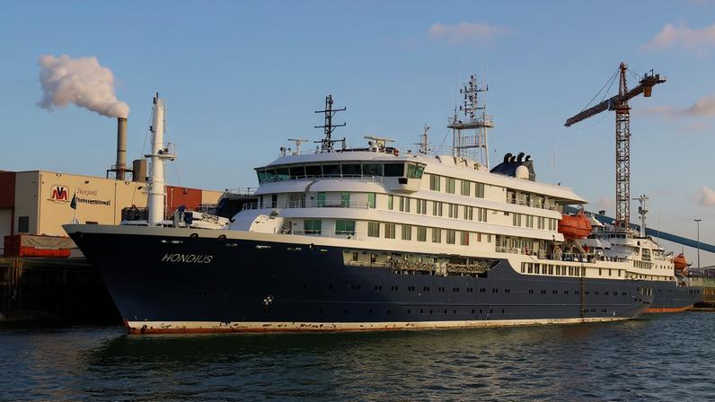 Navio saiu da Argentina e faria várias paradas até Cabo Verde, na costa da África