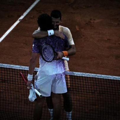 Djokovic admite que João Fonseca mereceu vencer e comenta hype em torno dele