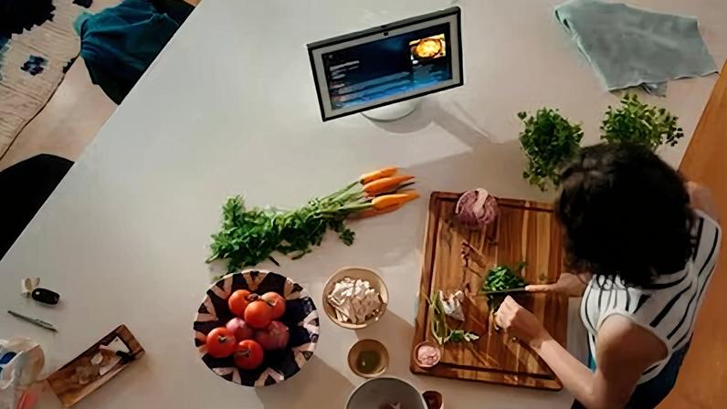 Uso del nuevo asistente Alexa+