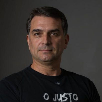 Trump se reúne com Flávio Bolsonaro na Casa Branca