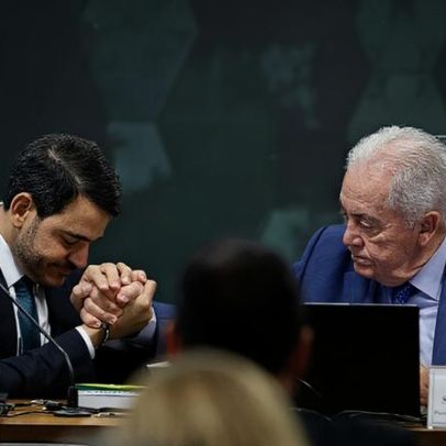 Messias agradece apoio de Jaques Wagner após derrota no Senado