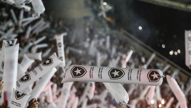 Justiça reverte decisão arbitral e volta a suspender direitos da Eagle na SAF do Botafogo