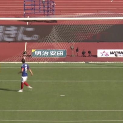 Pênalti convertido por Takuya Kida em Yokohama x Kashima Antlers