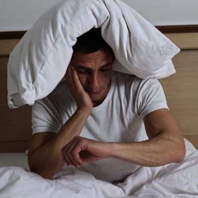 Problemas de sono podem acelerar perda de massa muscular e aumento de gordura