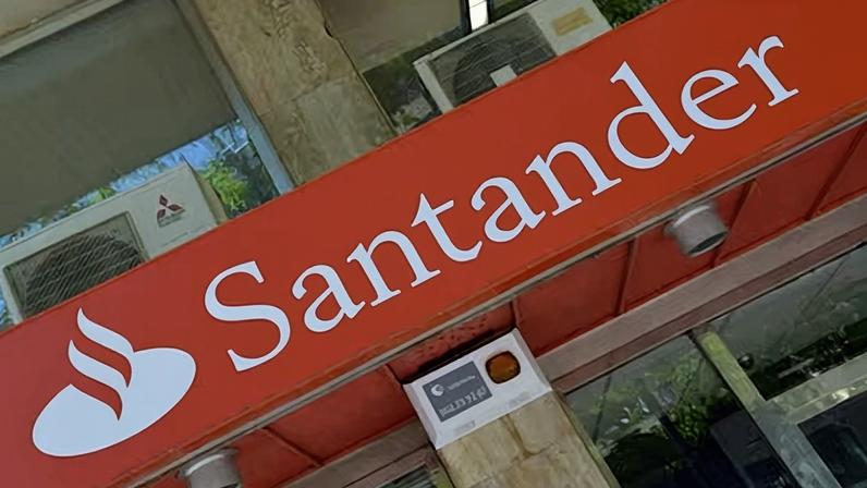 Santander fecha linha de 1 bilhão com Uber para financiar frotas na Europa