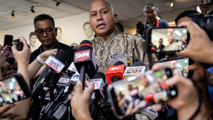 O presidente das Filipinas, Ferdinand Marcos, negou que o governo tenha atentado contra Dela Rosa