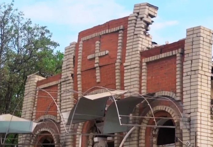 Rússia realiza segundo atentado a bomba que danifica igreja na Ucrânia